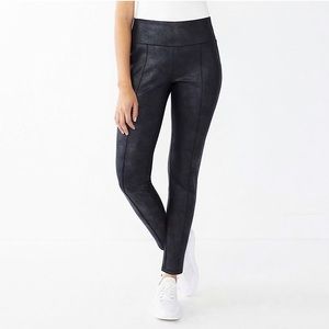 Nine West Seamed Tummy-Control Faux leather ponte Leggings in black crackle sz S